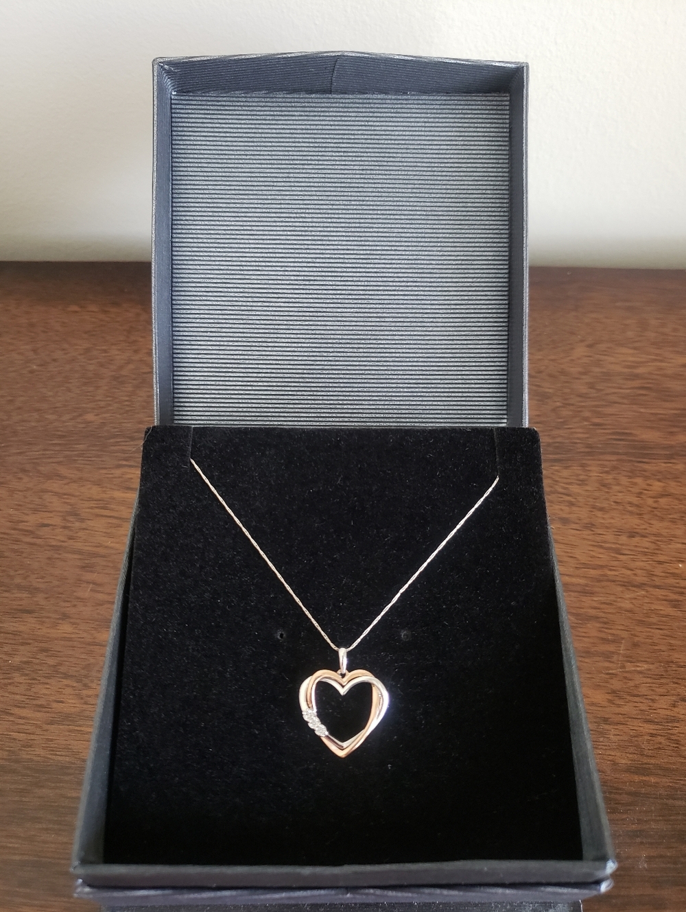 10K White and Rose Gold 10k Intertwined Heart On 20 Inch Chain - Picture 11 of 13